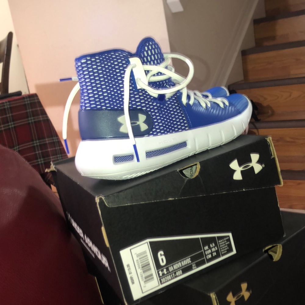 Under Armour high top blue NEW sneakers